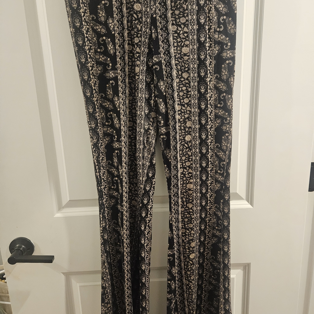 Elegant Black and Cream Patterned Women's Pants